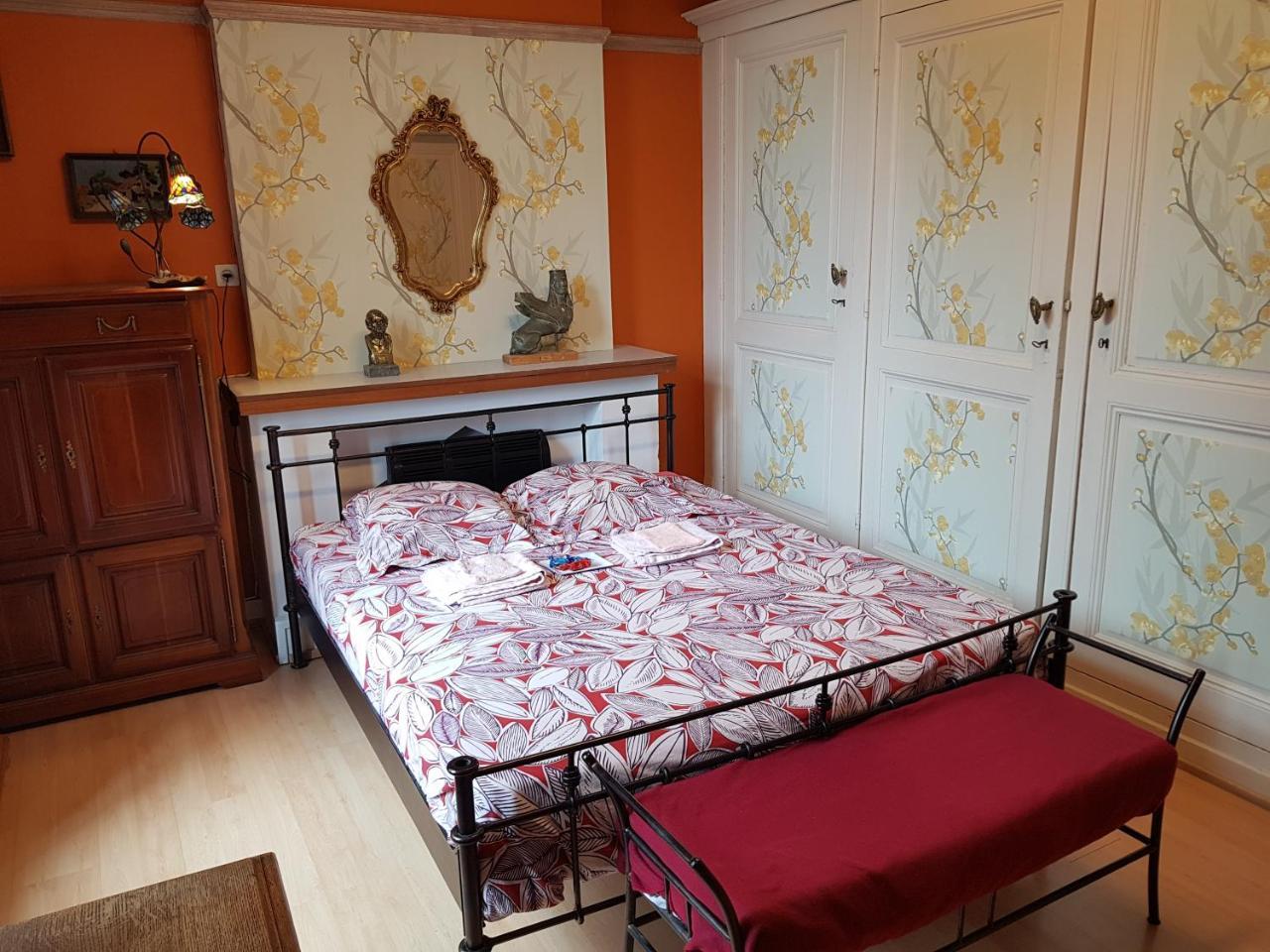 Chateau Lambert Moulinsart Hotel, Shuttle Airport, Long Term Parking, Snooker, Large Terrasse, Dinner, Breakfast Шарлероа Екстериор снимка
